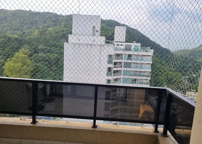 Apartamento excepcional Pitangueiras Guarujá/SP 100mt da Praia e comércio perto